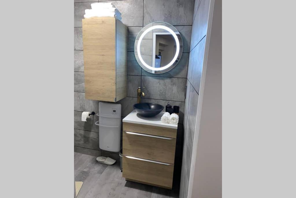 Studio En Hyper Centre De Dole Apartment ภายนอก รูปภาพ